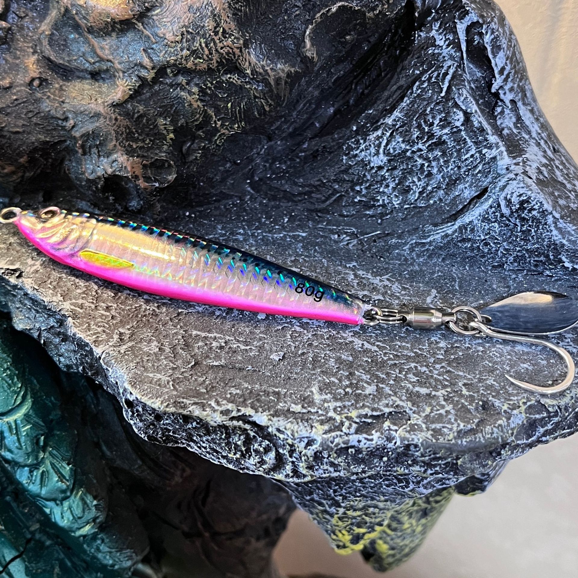 UV Metal Jig Lure Spinner Bait with Hooks for Mackerel Sea Fishing Shore Casting 60g 80g – Hard Lure – view 1