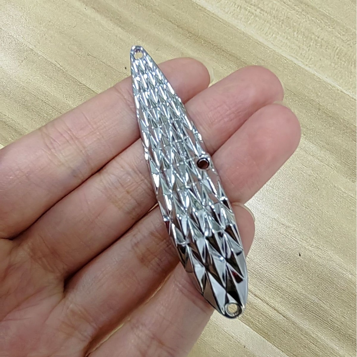 Pineapple Leech Sequins Far Cast Zinc Alloy Lure Artificial Hard Bait for Bass Without Hooks – Spoon & Spinner – view 3